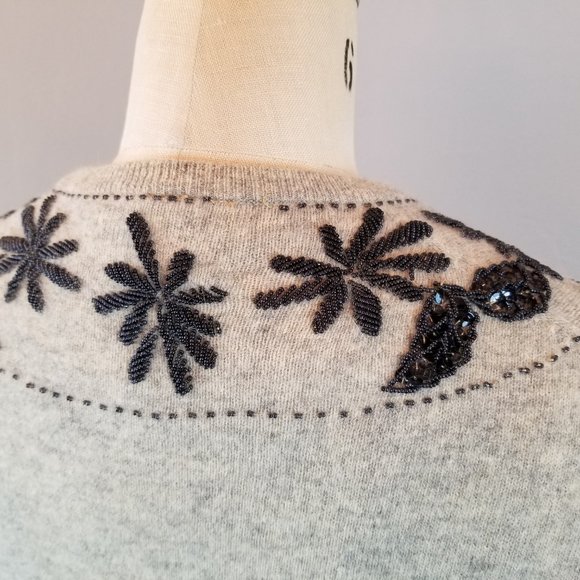 Vintage 1950's Grey & Navy Hand Beaded Angora Cardigan Sweater  Women's Small - Picture 10 of 14